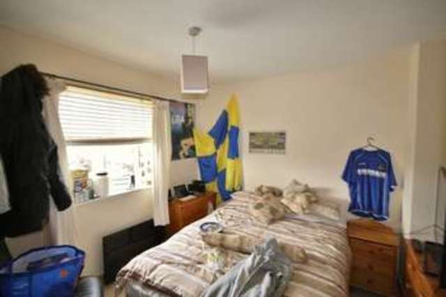  Image of 3 Bedroom Terraced for sale at Wadards Meadow  Witney, OX28 3YJ