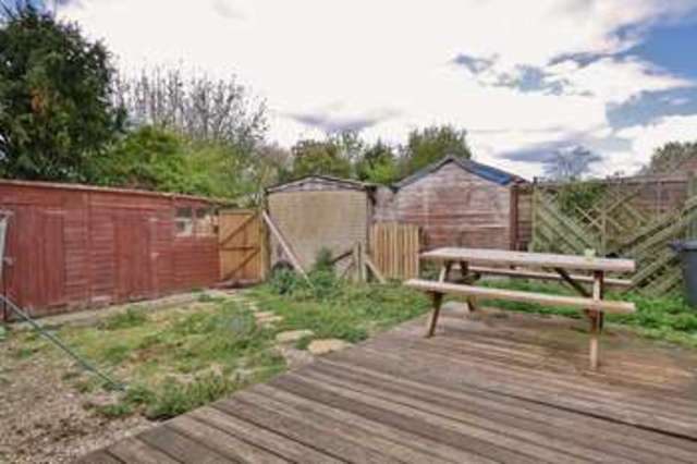  Image of 3 Bedroom Terraced for sale at Wadards Meadow  Witney, OX28 3YJ