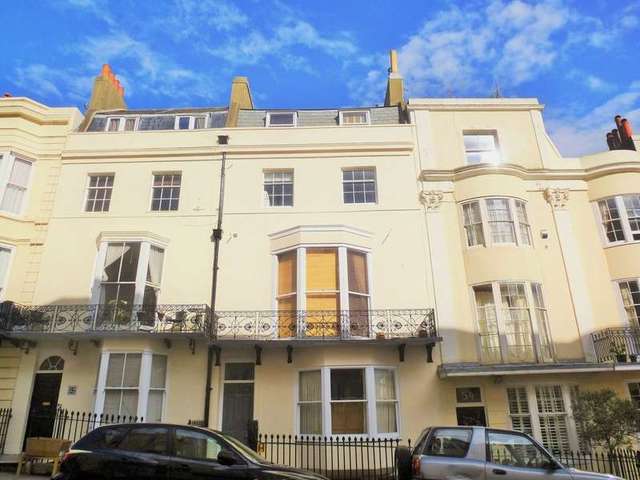  Image of 2 Bedroom Flat for sale at Hove Hove, BN3 1AH