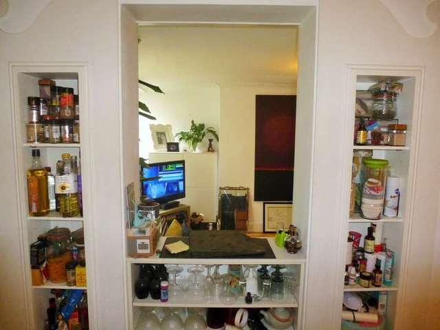  Image of 2 Bedroom Flat for sale at Hove Hove, BN3 1AH