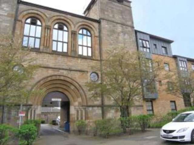  Image of 3 Bedroom Flat for sale at Glasgow Lanarkshire Glasgow, G31 2EG