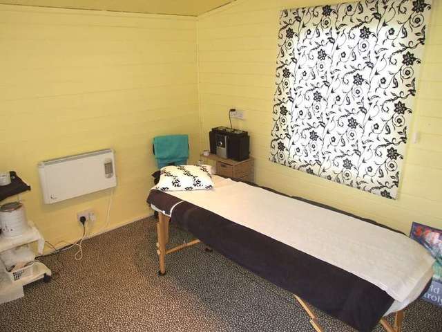  Image of 3 Bedroom Detached to rent at Weymouth, DT4 9AU