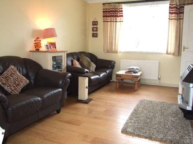  Image of 3 Bedroom Detached to rent at Weymouth, DT4 9AU