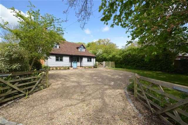  Image of 2 Bedroom Detached for sale at Arkley, EN5 2AH