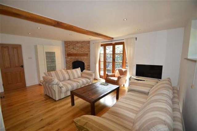  Image of 2 Bedroom Detached for sale at Arkley, EN5 2AH