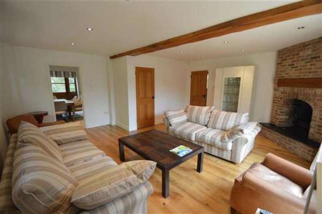  Image of 2 Bedroom Detached for sale at Arkley, EN5 2AH