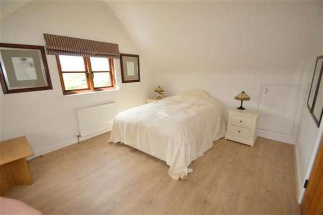  Image of 2 Bedroom Detached for sale at Arkley, EN5 2AH
