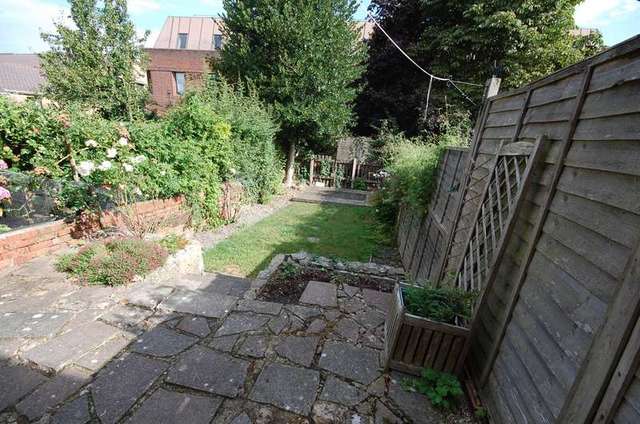  Image of 3 Bedroom Detached to rent at Winchester, SO23 7AA