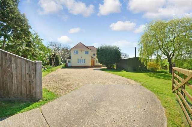  Image of 3 Bedroom Detached for sale at Shalfleet Newport Newport, PO30 4LZ