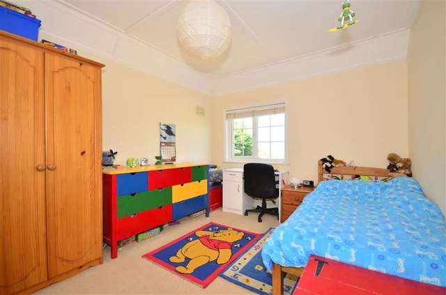  Image of 3 Bedroom Detached for sale at Shalfleet Newport Newport, PO30 4LZ