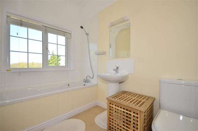  Image of 3 Bedroom Detached for sale at Shalfleet Newport Newport, PO30 4LZ
