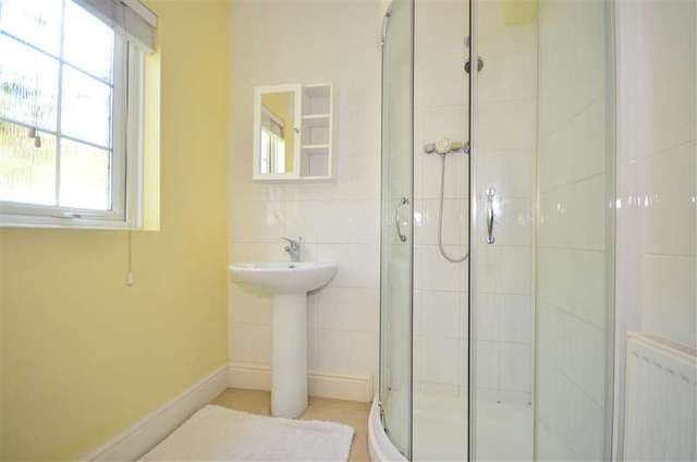  Image of 3 Bedroom Detached for sale at Shalfleet Newport Newport, PO30 4LZ