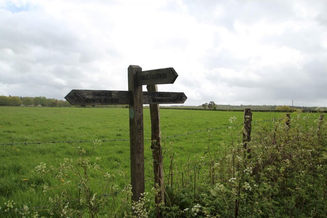  Image of 3 Bedroom Cottage to rent at Wallage Lane Rowfant Crawley, RH10 4NH