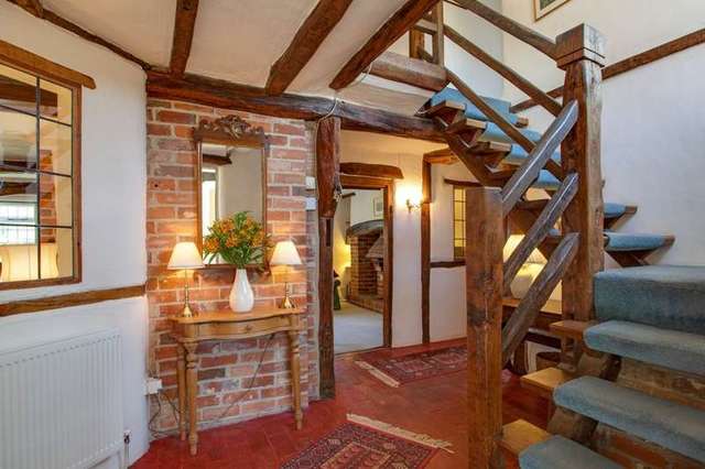  Image of 5 Bedroom Detached for sale at Aldworth, RG8 9TX
