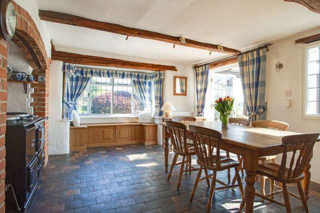  Image of 5 Bedroom Detached for sale at Aldworth, RG8 9TX