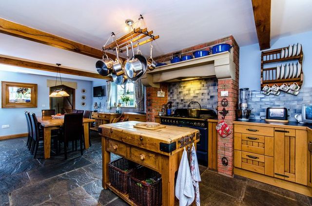  Image of 4 Bedroom Detached for sale at Wragby Road Bardney Bardney, LN3 5XE