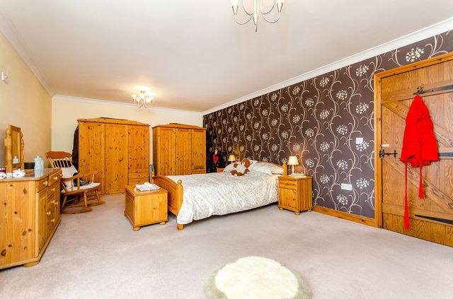  Image of 4 Bedroom Detached for sale at Wragby Road Bardney Bardney, LN3 5XE