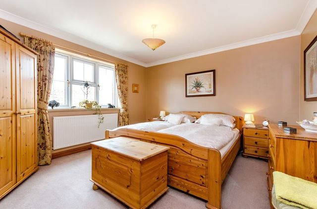 Image of 4 Bedroom Detached for sale at Wragby Road Bardney Bardney, LN3 5XE