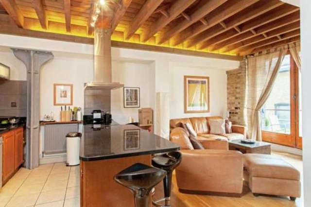  Image of 1 Bedroom Flat to rent at Mill Street London Bermondsey, SE1 2BB