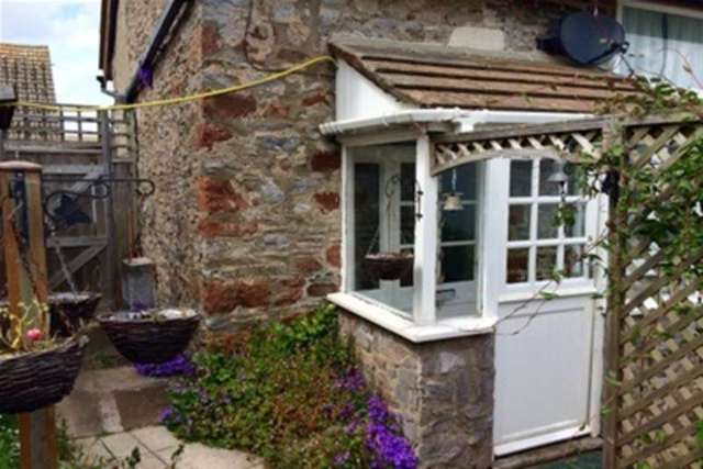  Image of 3 Bedroom Detached to rent at Brixham, TQ5 8RF