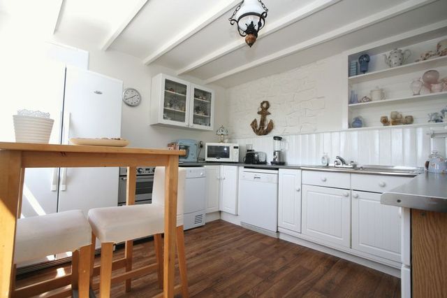 Image of 2 Bedroom Semi-Detached for sale at 2 Methodist Lane  LLANTWIT MAJOR, CF61 1RH