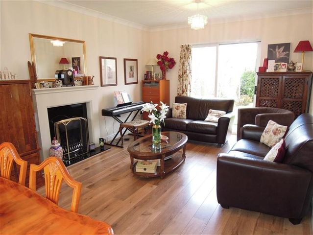  Image of 4 Bedroom Detached to rent at Corstorphine Edinburgh Edinburgh, EH12 8HJ