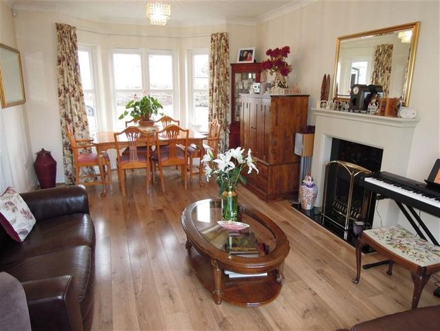  Image of 4 Bedroom Detached to rent at Corstorphine Edinburgh Edinburgh, EH12 8HJ