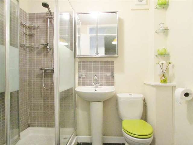  Image of 1 Bedroom Flat to rent at Wantage, OX12 9HR