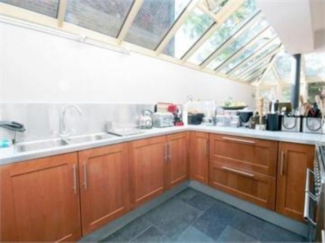  Image of 2 Bedroom Ground Flat for sale at Stamford Brook Road Chiswick London, W6 0XH