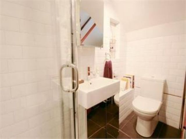  Image of 2 Bedroom Ground Flat for sale at Stamford Brook Road Chiswick London, W6 0XH