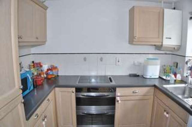 Image of 2 Bedroom Terraced for sale at Badger Close  Guildford, GU2 9WA