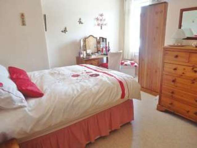  Image of 3 Bedroom Terraced for sale at Ramsay Street Coalsnaughton Coalsnaughton, FK13 6LL