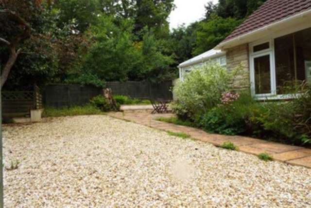  Image of 5 Bedroom Detached to rent at Bournemouth, BH10 7DL