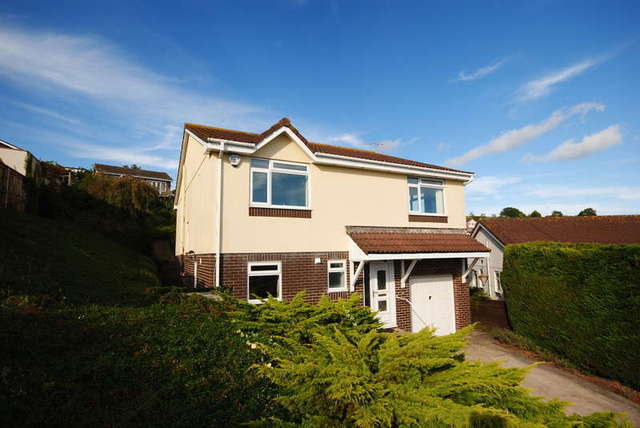 Image of 4 Bedroom Detached for sale at Dawlish, EX7 9ED