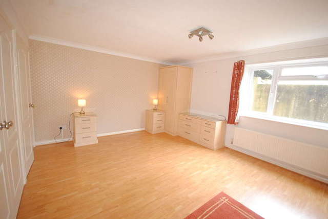  Image of 4 Bedroom Detached for sale at Dawlish, EX7 9ED