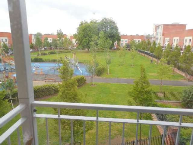  Image of 2 Bedroom Flat for sale at Ashdown House  Reading, RG30 1AX