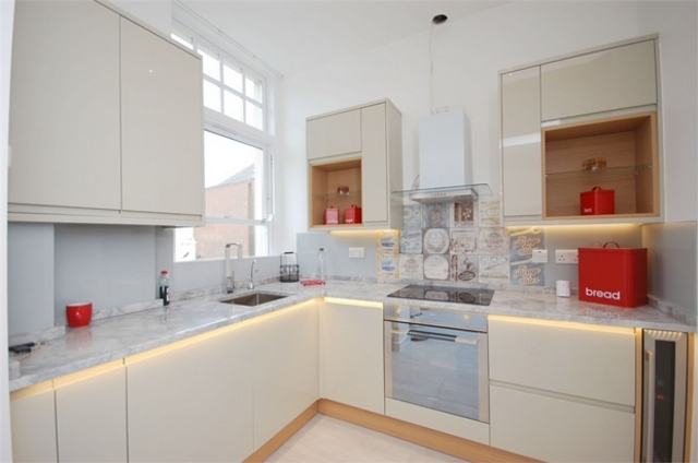  Image of 2 Bedroom Flat to rent at 6 High Street Harlesden Harlesden, NW10 4LT