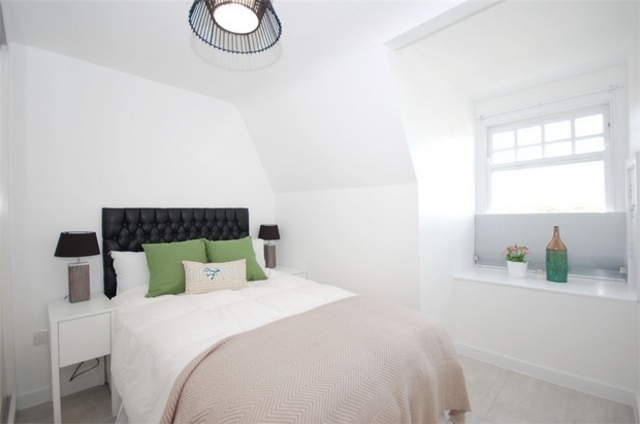  Image of 3 Bedroom Flat to rent at 6 High Street Harlesden Harlesden, NW10 4LT