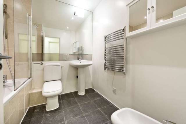  Image of 2 Bedroom Flat to rent at Beaufort Gardens Knightsbridge London, SW3 1PW