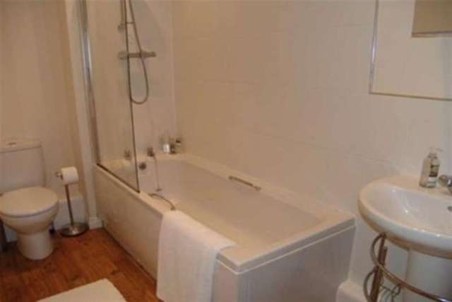  Image of 2 Bedroom Flat to rent at Northwich, CW8 1GW