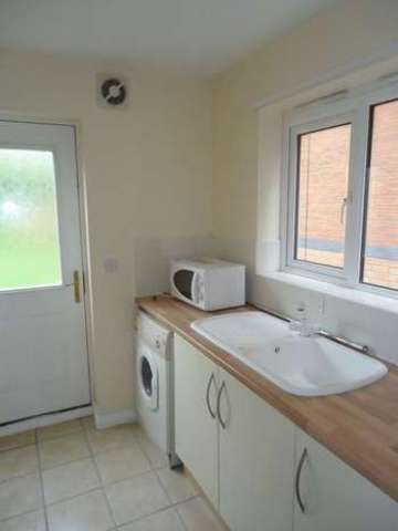  Image of 3 Bedroom Terraced to rent at Bethel Grove  Liverpool, L17 2BJ