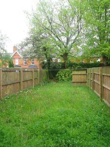  Image of 3 Bedroom Terraced to rent at Bethel Grove  Liverpool, L17 2BJ