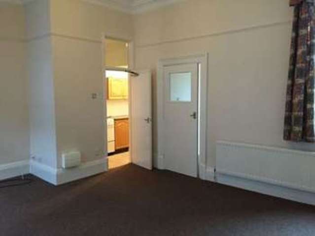  Image of 1 Bedroom Property for sale at Bishop Lane  Hull, HU1 1PA