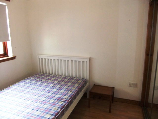  Image of 2 Bedroom Flat to rent at Dunfermline Fife Fife, KY11 3AD