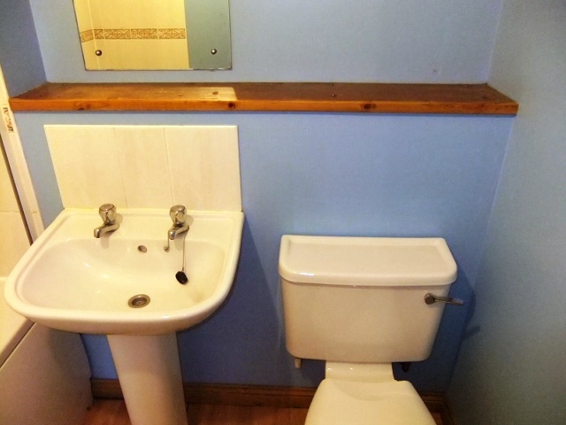  Image of 2 Bedroom Flat to rent at Dunfermline Fife Fife, KY11 3AD