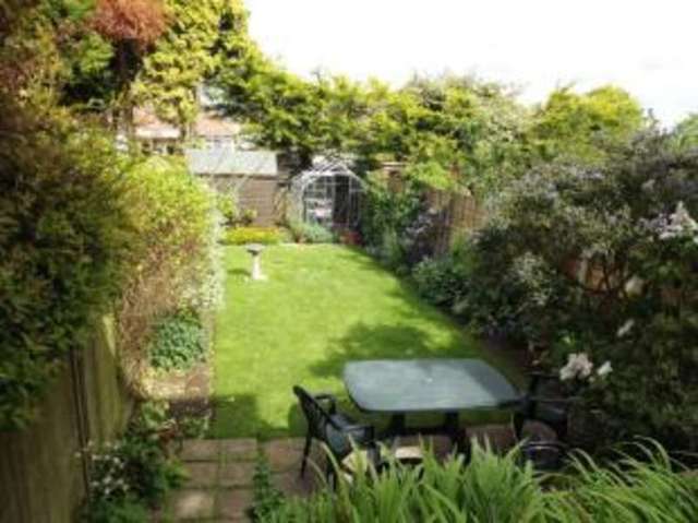  Image of 2 Bedroom Flat for sale at Bournemouth Dorset Wick, BH6 3AL