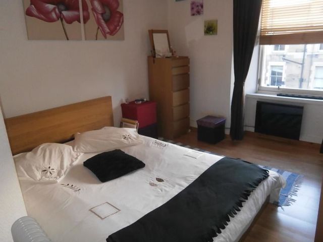  Image of 1 Bedroom Flat to rent at Tollcross Edinburgh Edinburgh, EH3 9JH