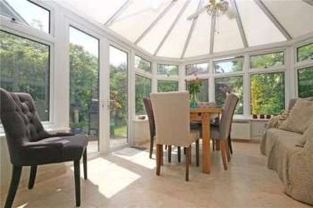  Image of 4 Bedroom Detached for sale at Addlestone Surrey Addlestone, KT15 1PW