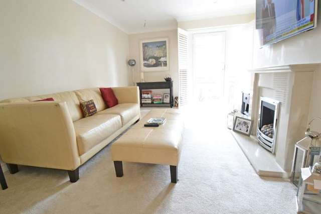 Image of 3 Bedroom Flat for sale at 1 The Esplanade Canford Cliffs Poole, BH13 7HZ