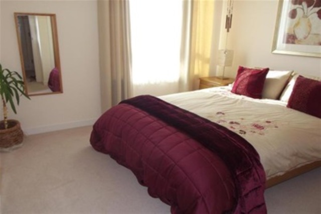  Image of 2 Bedroom Flat to rent at Bearsden East Dunbartonshire East Dunbartonshire, G61 1RX